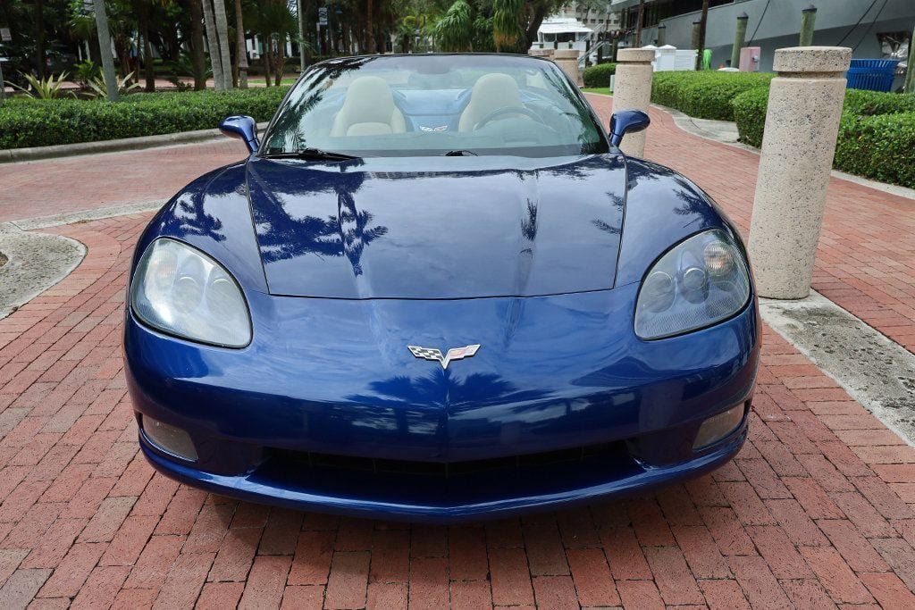 Used 2005 Chevrolet Corvette Convertible w/ Preferred Equipment Group RWD image 20