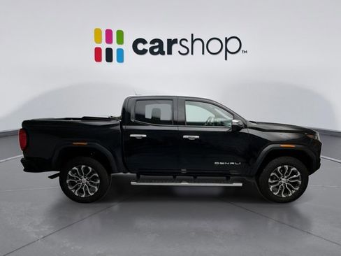 Used 2024 GMC Canyon Denali image 6