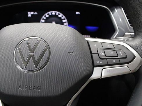 Used 2022 Volkswagen Tiguan S image 24