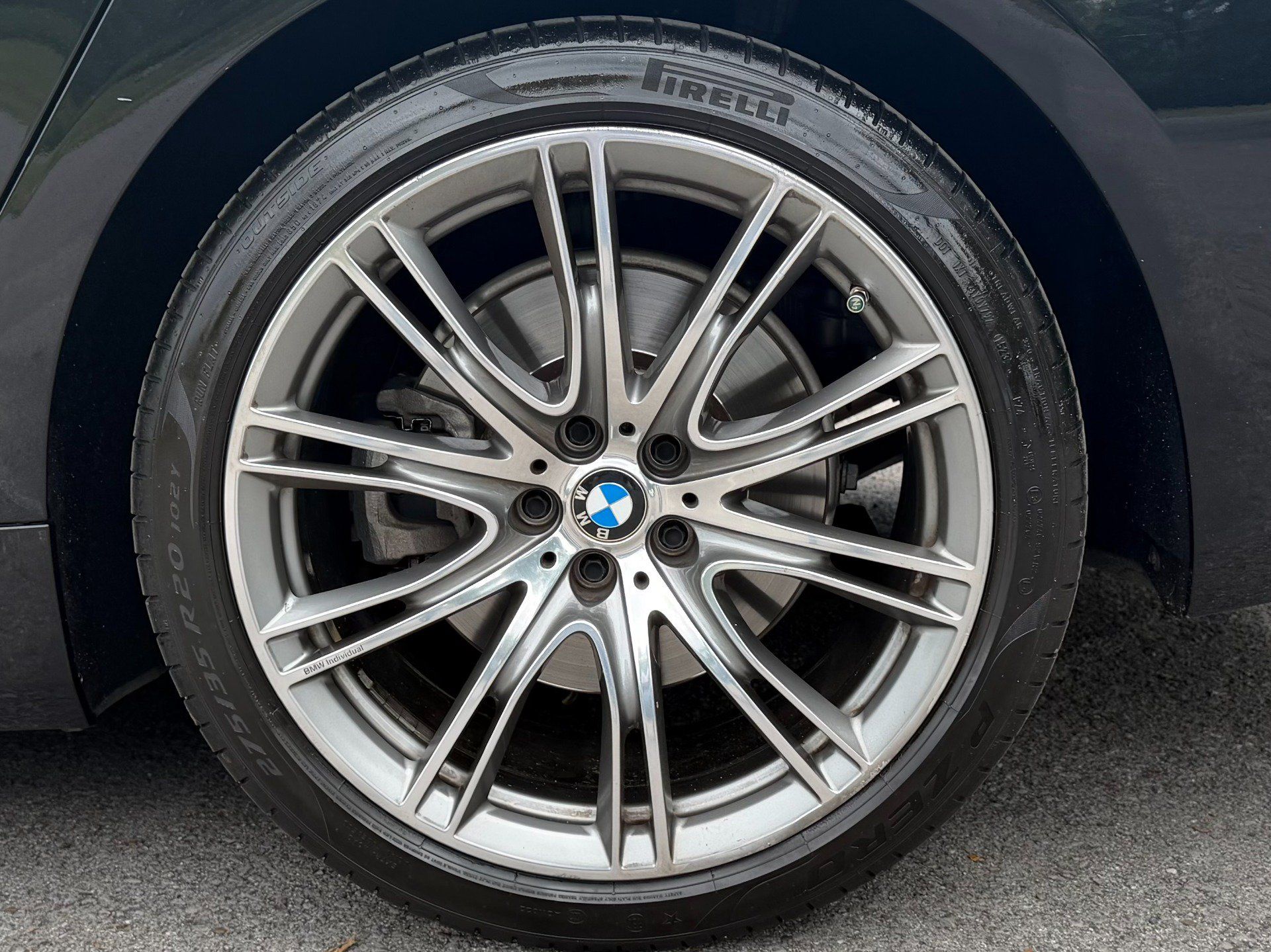 Used 2021 BMW 740i RWD image 11