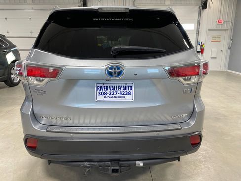 Used 2016 Toyota Highlander Limited Platinum image 5