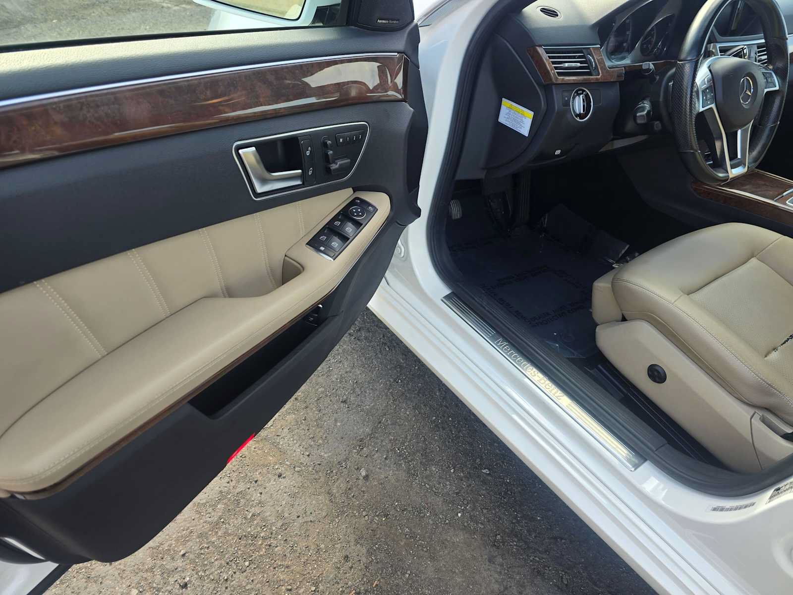 Used 2013 Mercedes-Benz E 350 Sedan image 20