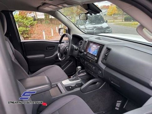 Used 2022 Nissan Frontier S w/ Technology Package image 14
