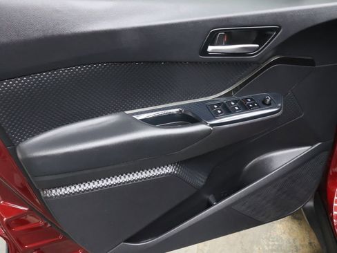 Used 2019 Toyota C-HR LE FWD image 16