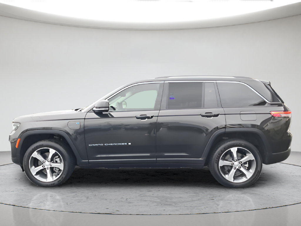 New 2023 Jeep Grand Cherokee 4WD 4xe image 8