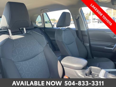 Certified 2025 Toyota RAV4 XLE FWD image 10