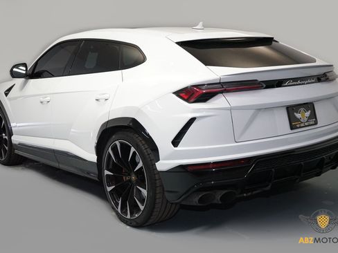 Used 2021 Lamborghini Urus image 6