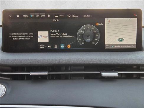 Used 2022 Genesis GV70 2.5T w/ Advanced Package image 15