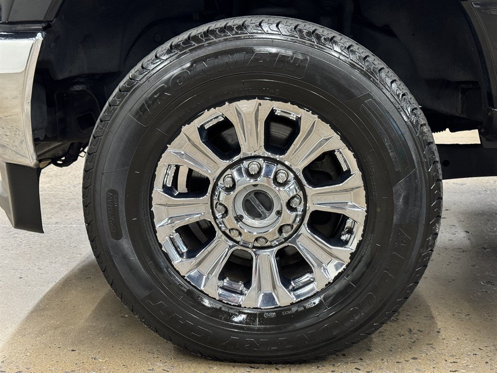 Used 2017 Ford F350 XLT w/ XLT Premium Package AWD/4WD image 5