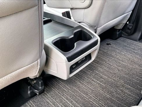 Certified 2024 Honda Odyssey Touring image 10