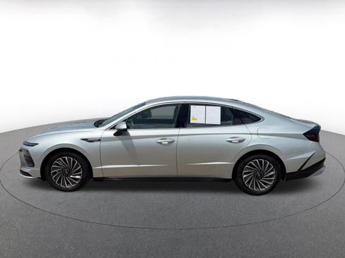 Used 2025 Hyundai Sonata SEL FWD image 7