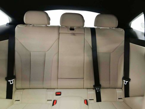 Used 2025 BMW i4 eDrive40 w/ Parking Assistance Package image 9