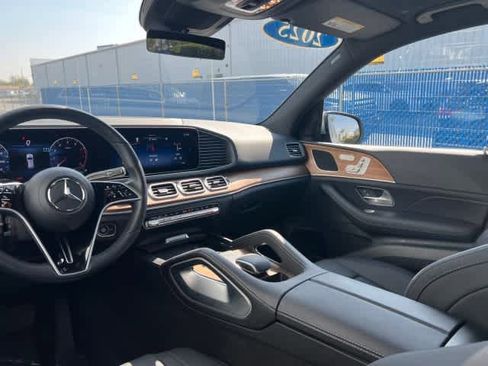Certified 2025 Mercedes-Benz GLE 450 4MATIC image 14