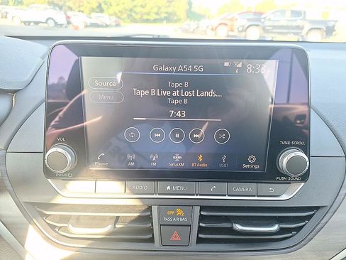 Certified 2025 Nissan Altima 2.5 SV FWD image 17
