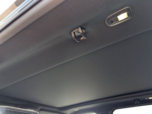 Used 2023 RAM 1500 Limited w/ Body Color Bumper Group AWD/4WD image 33