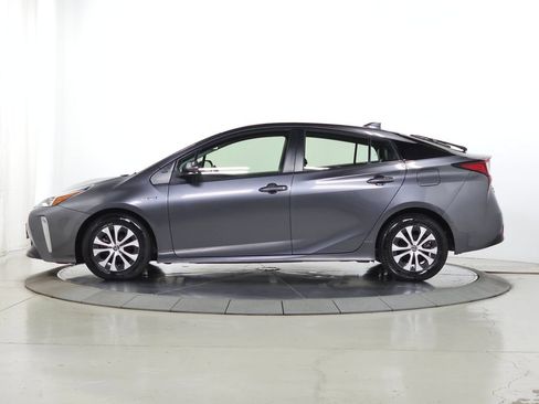 Used 2022 Toyota Prius XLE AWD/4WD image 4