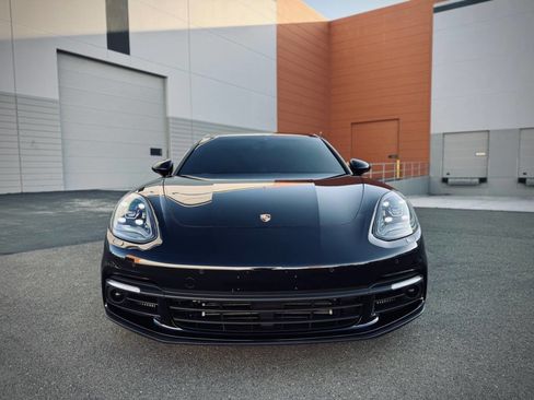 Used 2017 Porsche Panamera 4S image 8