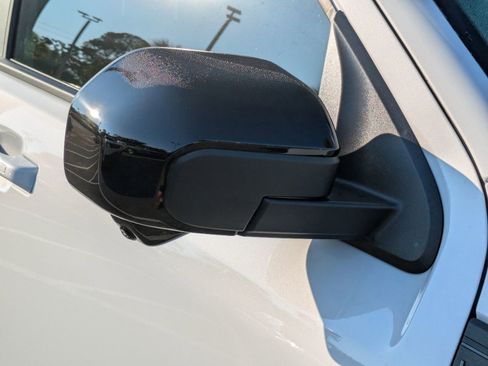 New 2025 Ford Maverick Lariat w/ Black Appearance Package image 10