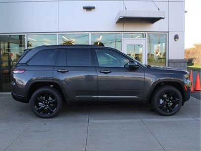 New 2025 Jeep Grand Cherokee Limited w/ Luxury Tech Group II