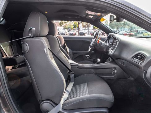 Used 2019 Dodge Challenger GT image 8