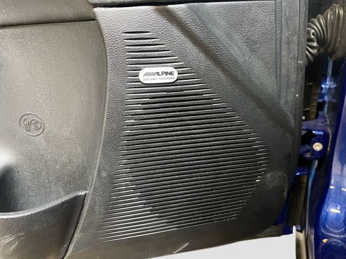 Used 2022 Dodge Challenger R/T w/ Plus Package image 18