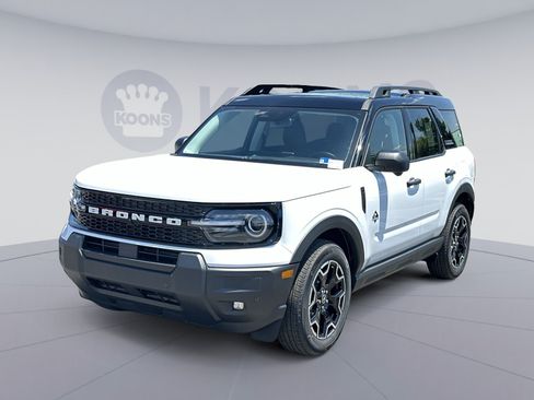New 2026 Ford Bronco Sport Outer Banks w/ Outer Banks Tech Package+ AWD/4WD image 1