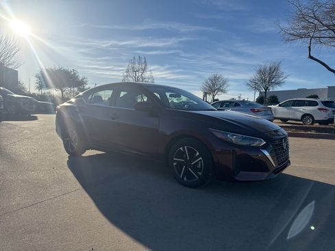 Certified 2024 Nissan Sentra SV image 7
