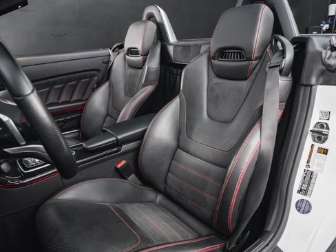 Used 2017 Mercedes-Benz SLC 43 AMG image 45
