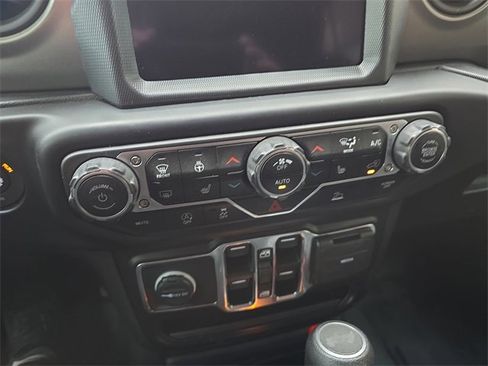 Used 2023 Jeep Wrangler Unlimited Sport image 26