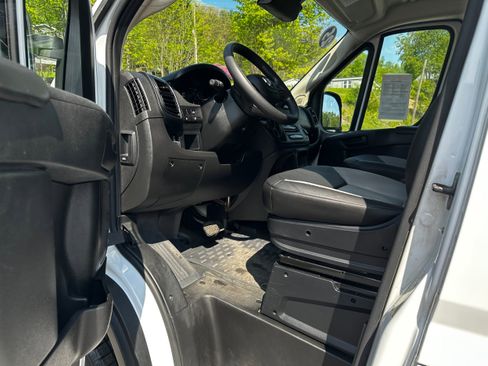 Used 2025 RAM ProMaster 2500 w/ Convenience Group FWD image 25