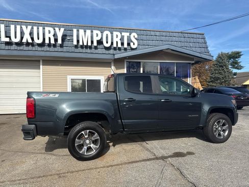 Used 2017 Chevrolet Colorado Z71 AWD/4WD image 5