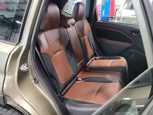 Used 2025 Subaru Forester Touring w/ Popular Package - Touring AWD/4WD image 26