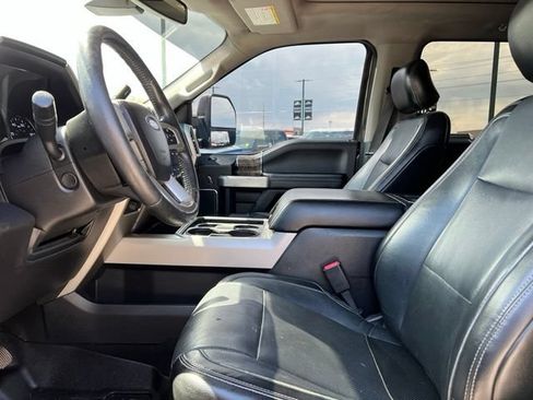 Used 2017 Ford F250 Lariat w/ Lariat Ultimate Package AWD/4WD image 15