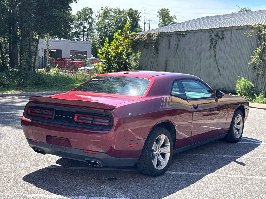 Used 2018 Dodge Challenger SXT RWD image 5