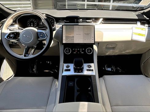 New 2026 Jaguar F-PACE R-Dynamic S image 5