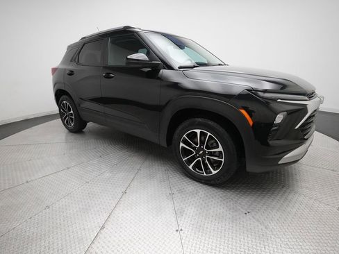 Used 2025 Chevrolet TrailBlazer LT image 35