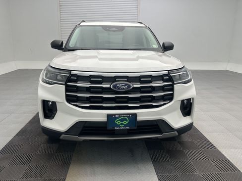 Used 2025 Ford Explorer Active w/ Active Comfort Package AWD/4WD image 6