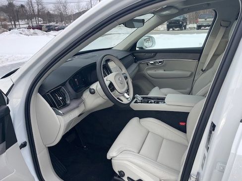 New 2026 Volvo XC90 B6 Ultra w/ Protection Package image 8