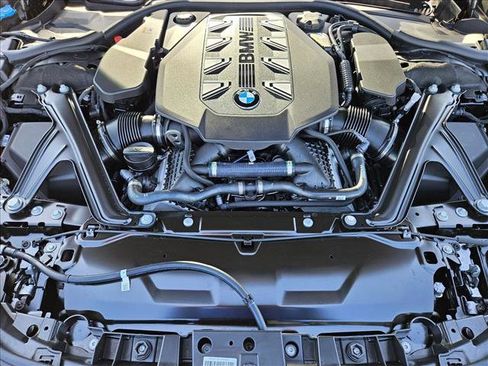 New 2025 BMW 760i xDrive image 18