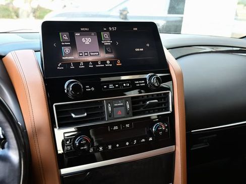 Used 2024 INFINITI QX80 Sensory AWD/4WD image 24