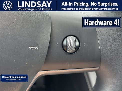 Used 2024 Tesla Model Y Long Range AWD/4WD image 20