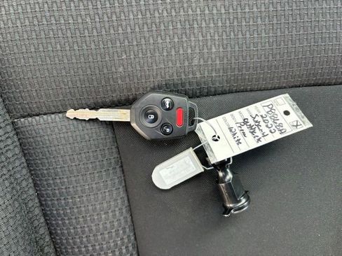 Used 2022 Subaru Outback Premium AWD/4WD image 6