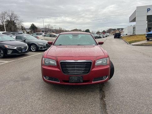 Used 2014 Chrysler 300 S w/ Luxury Group image 14