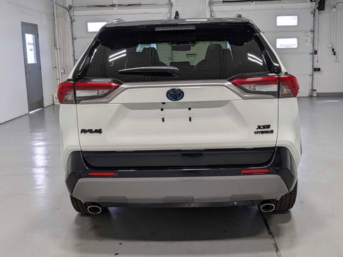 Used 2021 Toyota RAV4 XSE image 9