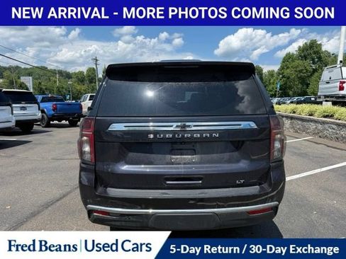 Used 2023 Chevrolet Suburban LT w/ LT Signature Plus Package AWD/4WD image 11