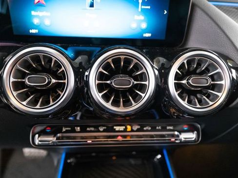 New 2026 Mercedes-Benz GLA 35 AMG 4MATIC image 30