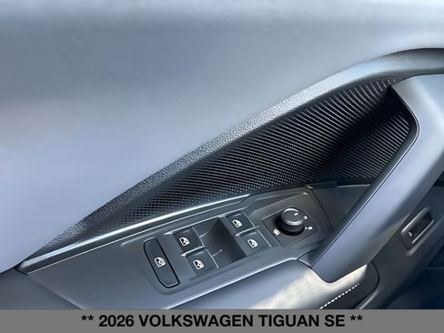 New 2026 Volkswagen Tiguan SE AWD/4WD image 30