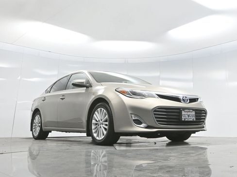 Used 2013 Toyota Avalon XLE Premium image 57