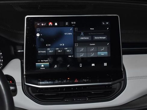 Certified 2023 Jeep Compass Limited image 17