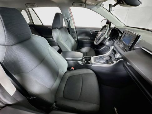 Used 2019 Toyota RAV4 LE w/ All Weather Liner Package AWD/4WD image 25
